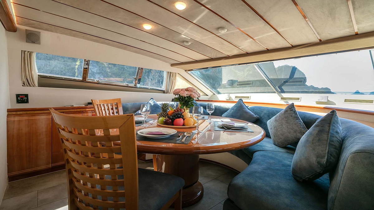 Аренда яхты Ferretti 80 Sofia на Пхукете